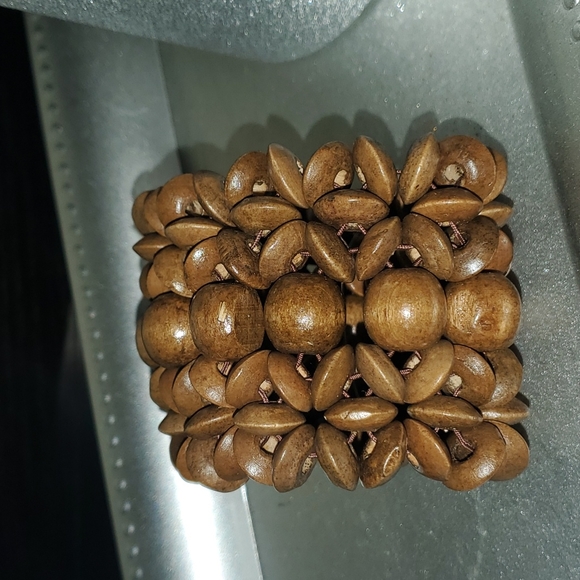 2 Strechy bracelets - Picture 5 of 9